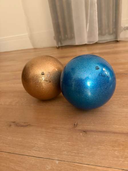 Мяч по художественной гимнастике