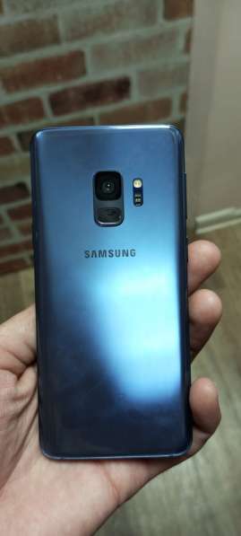 Продам телефон samsung galaxy s9 4 64 г