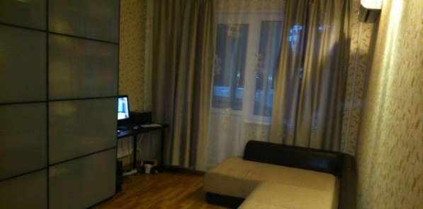 Продам однокомнатную квартиру в Подольске. Жилая площадь 37 кв.м. Этаж 5. Дом панельный. 
