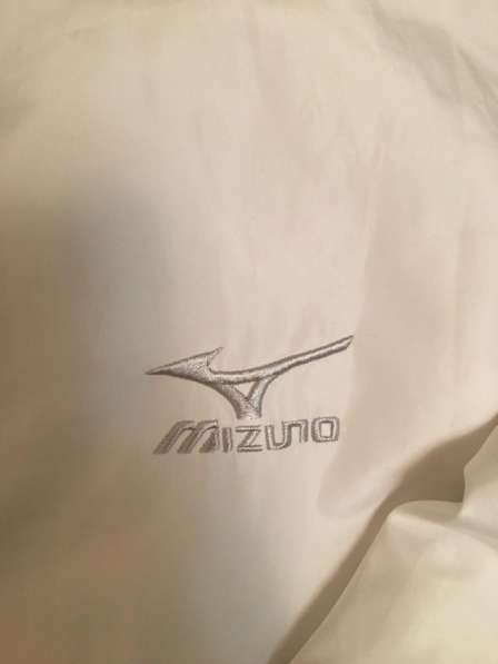 Ветровка Mizuno оригинал размер XL в Ноябрьске фото 4
