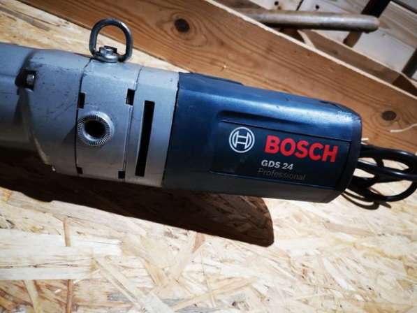 Гайковёрт Bosch GDS 24. Германия