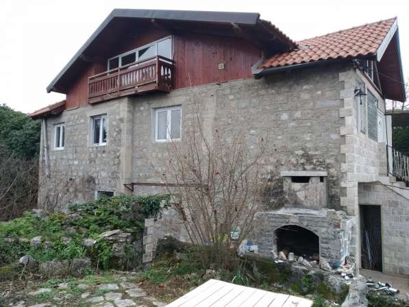Черногория. Каменный дом с мансардой, видом на море, Луштица