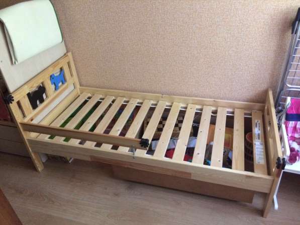 Детская кровать Икеа с реечным дном