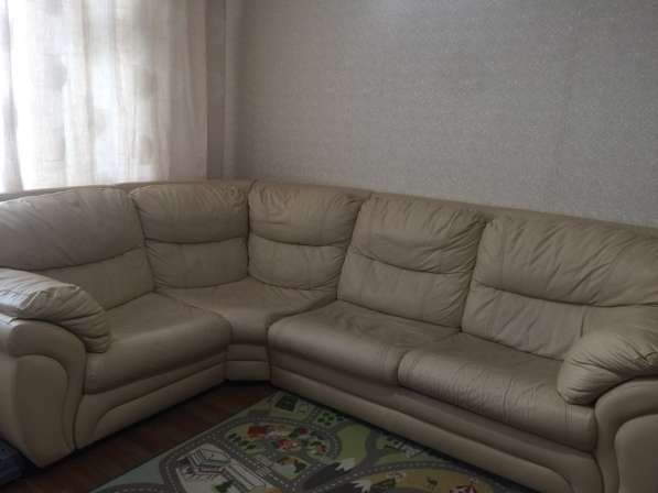 Кожаный угловой диван в Лобне