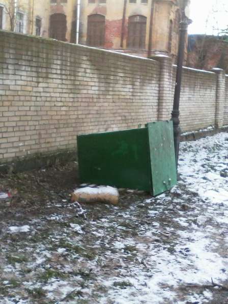 Продается контейнер для мусора в Санкт-Петербурге