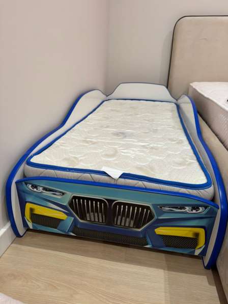 Кровать машина продается