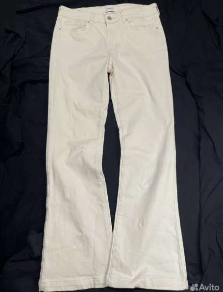 Джинсы клеш женские