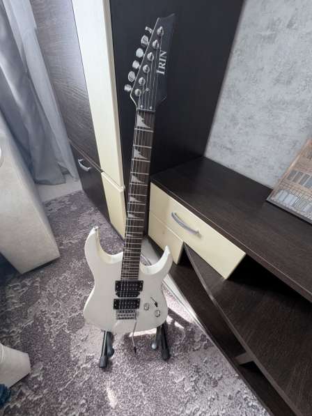 Продам НОВУЮ гитару