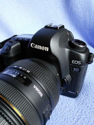 зеркальный фотоаппарат Canon 5D mark2