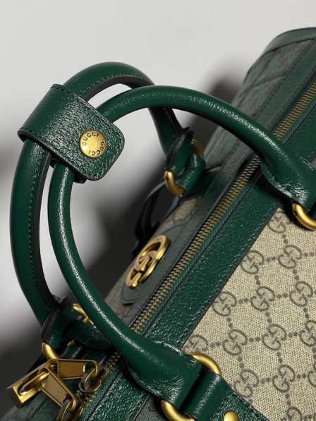 Стильная дорожная сумка бренда Gucci в Санкт-Петербурге фото 5