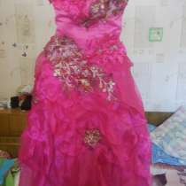 Продам срочно выпускное платье, в г.Днепродзержинск