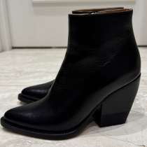 Кожаные казаки Chloe, в Москве