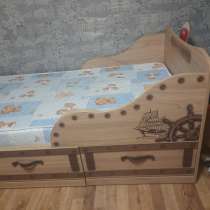 Продаётся детская кровать с матрасом, в Малоярославце