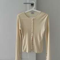 Лонгслив, в Москве