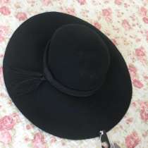 Шляпа новая, в Москве