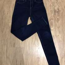 Джинсы Levis, size:26, в Москве