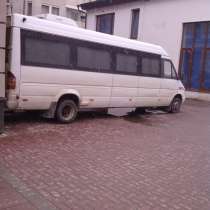 Автобус оригинал 2003 года в идеальное состояние, в г.Черновцы