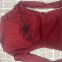 Кофта красная, в г.Нижнекамск
