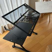 Стол художника, в Москве