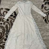 Платье белое, в Астрахани