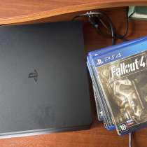 PS4 + набор игр, в Москве