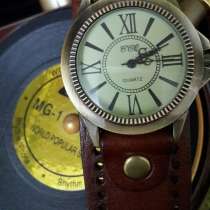 Продам наручные кварцевые женские часы бренд CCQ, в Калининграде