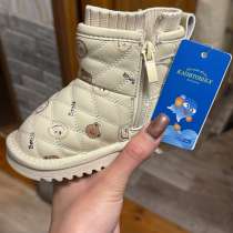 Продам новые детские угги, в Октябрьском