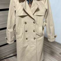 Тренч, в Элисте