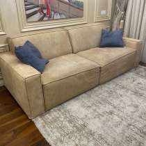 Диван, в Москве