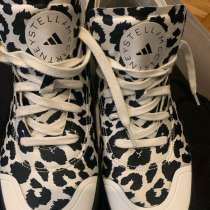 Кроссовки Adidas, в Москве