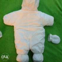 Продам детский комбинезон теплый белого цвета на 3-6 месяцев, в г.Харьков