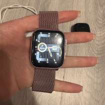 Смарт часы в хорошем состояние с зарядным устройством, в Саратове