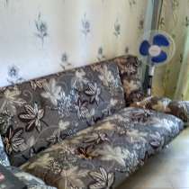 Продам диван и кровать с 2 тумбочками б/у, в Геленджике