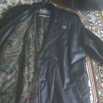 Продам новое кожаное пальто мужское рр 52-54 темное. корея, в Краснодаре