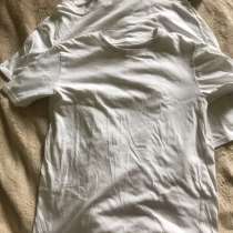 2 белые футболки, в Лобне