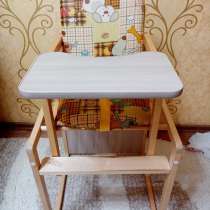 Продаётся кормильный стол со стульчиком, в Липецке