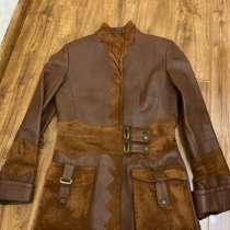 Кожаная куртка женская в идеальном состоянии носила 2 раза, в Москве