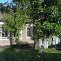 Добротный дом с высоким цоколем. Верхний Камброд, в г.Луганск