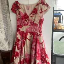 Новое праздничное платье от бренда Ted Baker, в Москве
